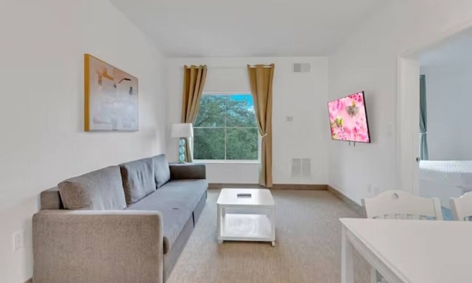 Florida Central Atlantic Coast Apartment | Suites at Lake Buena Vista close Disney Springs with free parking