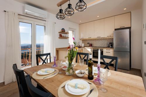 Meterize Apartment | Summer Breeze apartment - Quiet place with a spectacular view and a garden