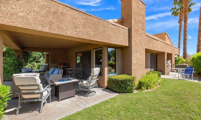 Palm Desert Condo | Summer Escape: Save 25% Now!