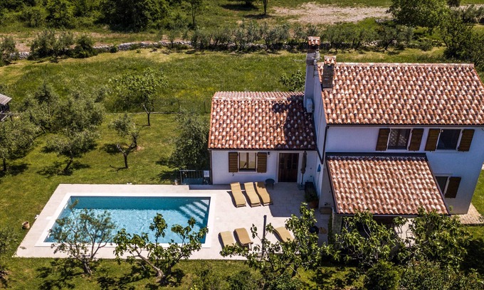 Rakalj House | Summer offer/Villa ULIKA, near the sea/with private pool/quiet place