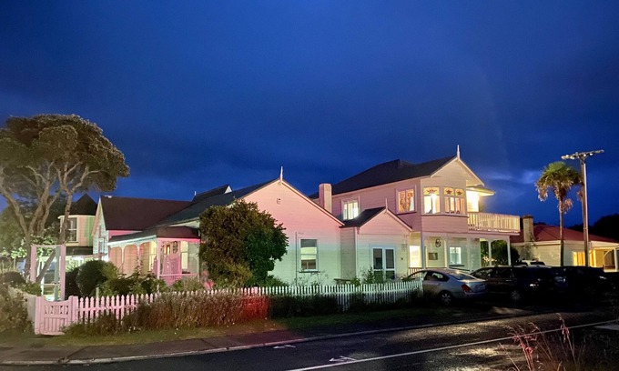 Whitianga Cottage | 'Summerville House' @ Whitianga