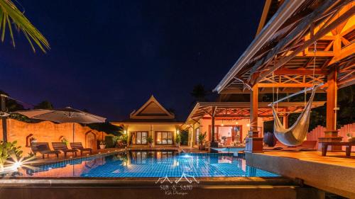 Ko Pha-ngan Villa | Sun and Sand Beachfront Pool Villa