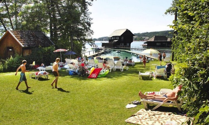 Klopein am Klopeiner See Apartment | Sunny holiday apartment with balcony on Klopeinersee with private beach