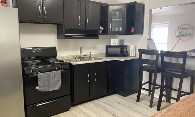 El Paso House | Sun City Gem- excellent location!