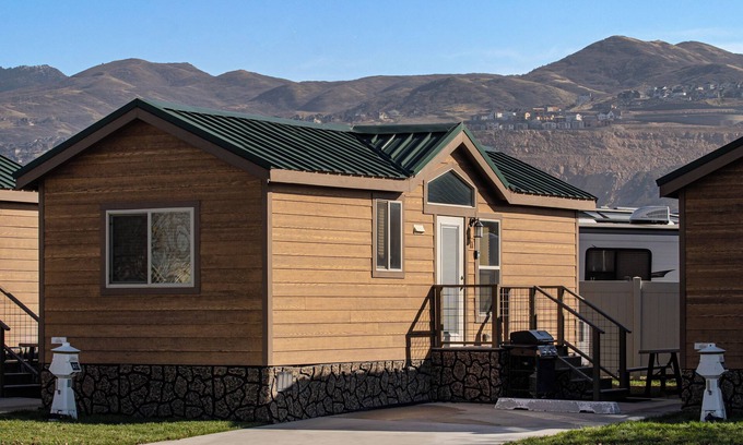 North Salt Lake Hotel | Sun Outdoors Salt Lake City