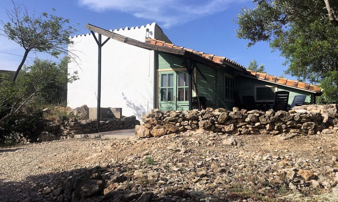 El Perello Cottage | Sun, sea, rest and space, on our still active finca (farm) from 6 ha, casita Dos