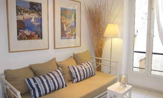 Villefranche-sur-Mer Apartment | Sunny 1bedroom Apt in the heart of the old Historical town, air-conditioning