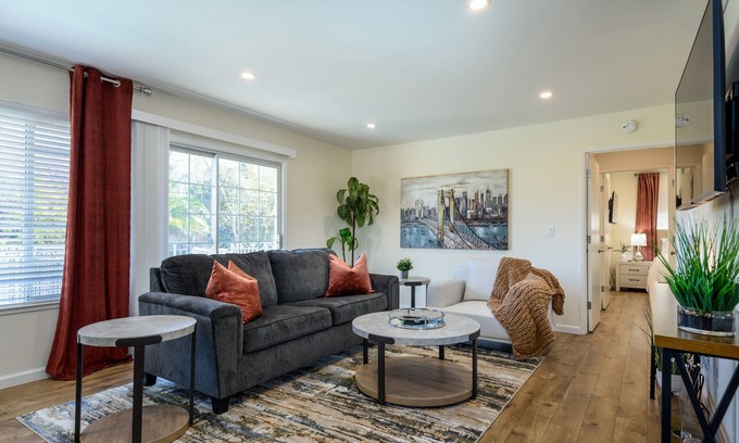 Farm Hills Apartment | Sunny 2-bedroom near Standford Hospitals with sparkling Pool