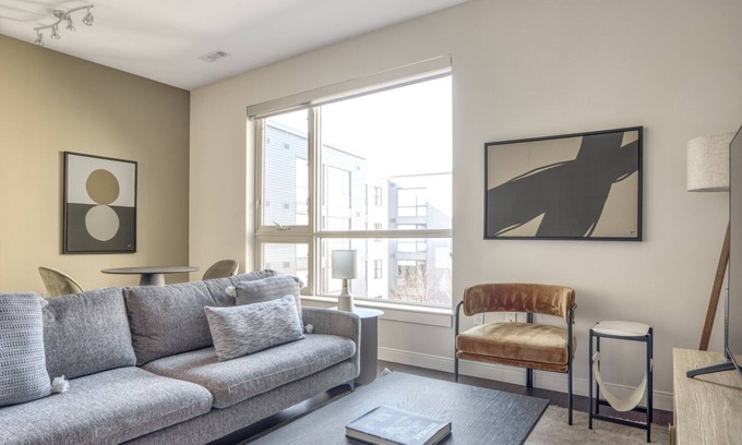 Allston Apartment | Sunny Allston 1BR w/Gym & W/D, nr Griggs T, by Blueground