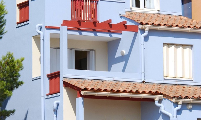Cerbere Apartment | Sunny Apartment for Groups
