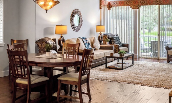 Redmond House | ☀️ Sunny Central Or. Creekside Water Front 🦮 Friendly Townhome @ Eagle Crest