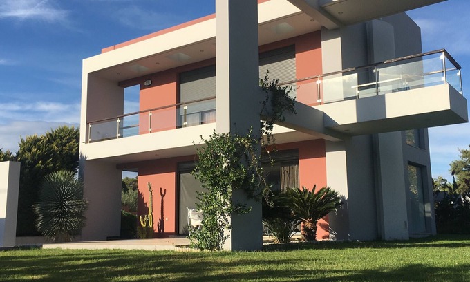 Ixia Villa | Sunny, comfortable, cosy, stylish, quiet.