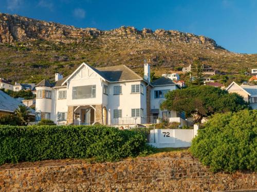 Fish Hoek Bed & Breakfast | Sunny Cove Manor