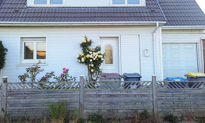 Wimereux House | Sunny holiday home between sea and hills