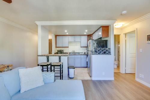 Imperial Beach Apartment | Sunny Imperial Beach Condo - Walk to Ocean!