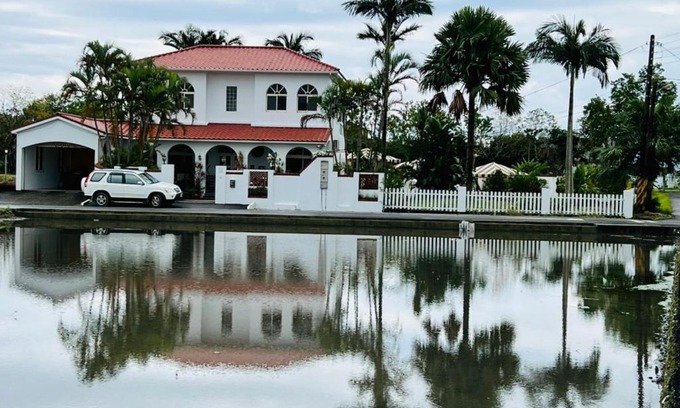 Wujie House | Sunny Villa Homestay