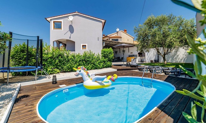 Loborika House | Sunny villa with private pool, WiFi, BBQ
