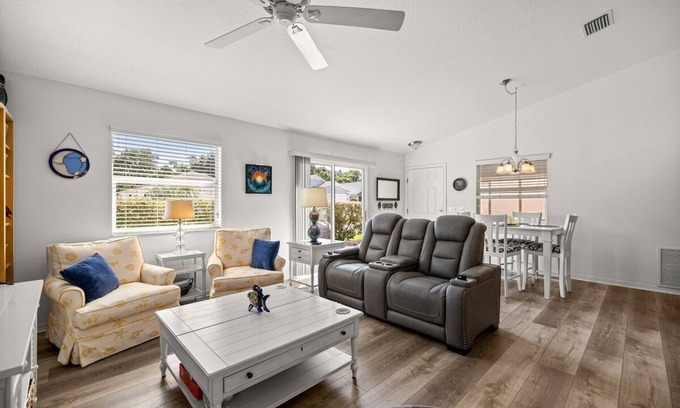 The Villages House | Sunnyside Escape in The Villages | Golfcart | BBQ