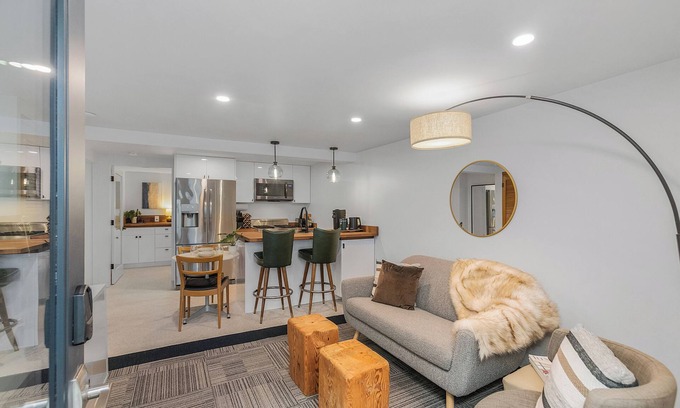 Green Lake Apartment | Sunnyside Studio on Green Lake