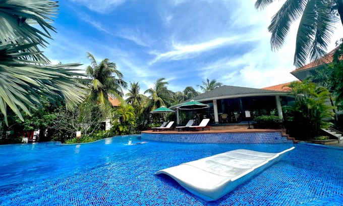 Ngu Hanh Son Villa | Sunrise Pool Villa-3BR Free Pick Up