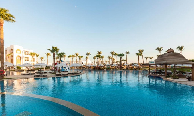 Ras Nasrani Resort | Sunrise Remal Resort