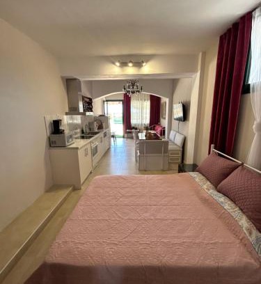 Trochalia Apartment | Sunrise & Sunset apartments