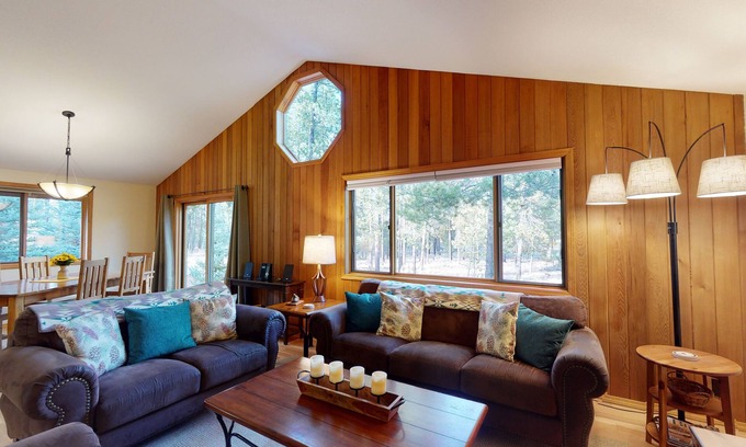 Deer Park House | Sunriver Family Retreat with Hot Tub, Deck & BBQ