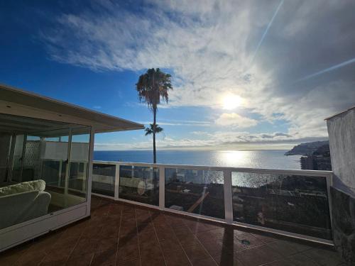 Balito House | Sunset Balcony with Ocean Views and pool access