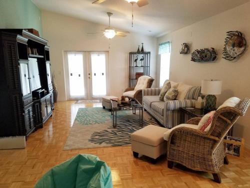 Tarpon Springs Apartment | Sunset Beach Overlook