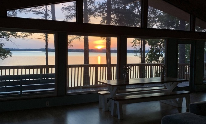 Jefferson House | Sunset Cove - Lake O' The Pines/Crystal Cove