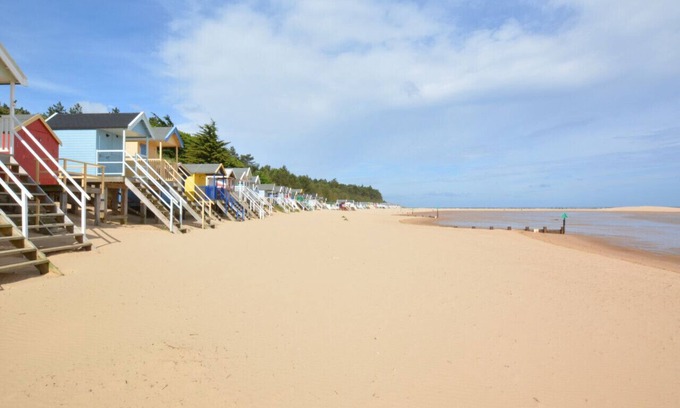 Wells-next-the-Sea House | Sunset Lodge - One Bedroom House, Sleeps 3