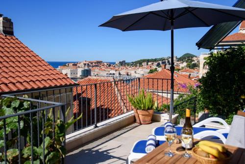 Municipality of Dubrovnik Apartment | Sunset over the Dubrovnik's Old Town