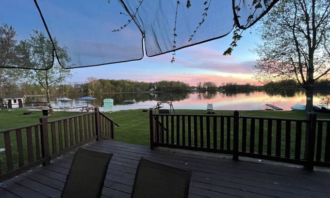 Clare Cottage | Sunset Shores #4- Fishing : Unplug and Experience Michigan's Stunning Fall