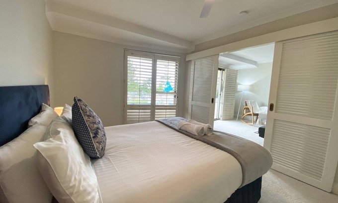 Scarborough Apartment | Sunset Shores Scarborough