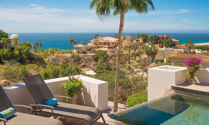 Pedregal Villa | Sunset Villa: Pedregal Villa near Beach. Sleeps 17. Promos available.