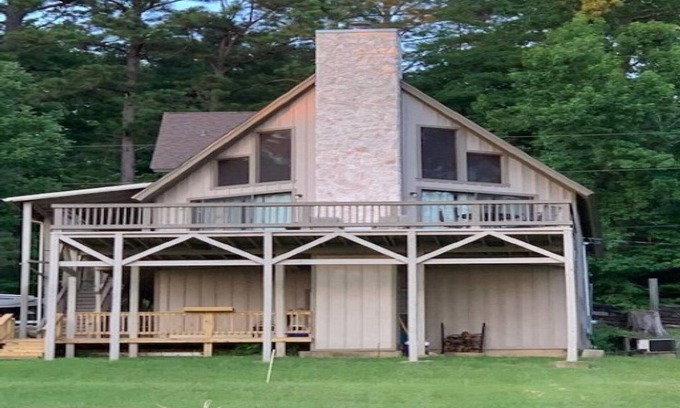 Etoile House | Sunsets and Solitude - Waterfront Home with the Million Dollar View!