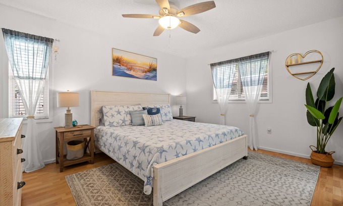 Sarasota Springs House | Sunshine beautiful house 3bed/2bath ,vacation rental