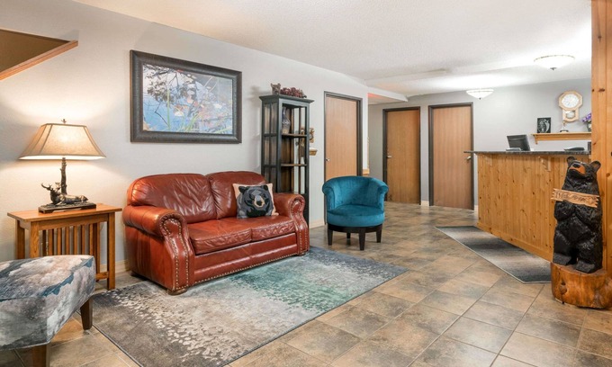 Brainerd Hotel | Super 8 by Wyndham Baxter/Brainerd Area