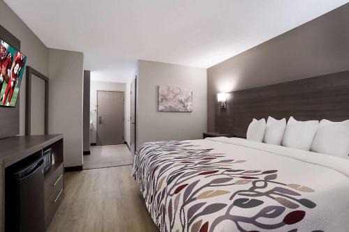 Marston Hotel | Super 8 by Wyndham Marston