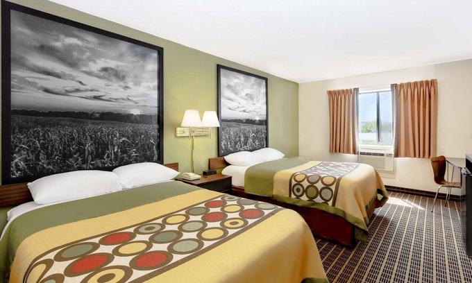 Norfolk Hotel | Super 8 by Wyndham Norfolk