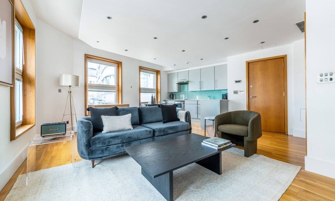 Soho Apartment | Super Central Piccadilly Studio w/A/C nr. Leicester Square, by Blueground