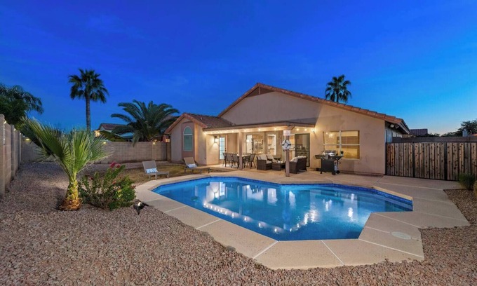 Monarch House | SUPER COMFY HOME! with Private Heated Pool