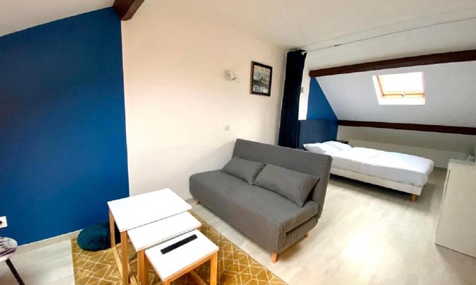 Quartier de France Apartment | Super Duplex du bord d'Allier