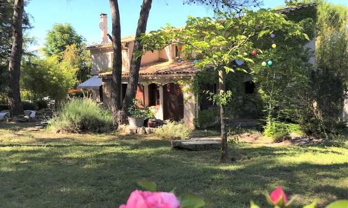 Mimet House | Super Family Provencal farmhouse Near Aix Villa with Pool & View up to 12 guests