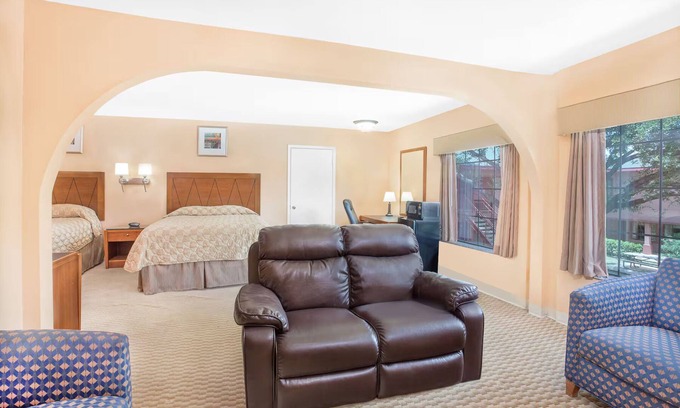 San Angelo Hotel | Super Motel