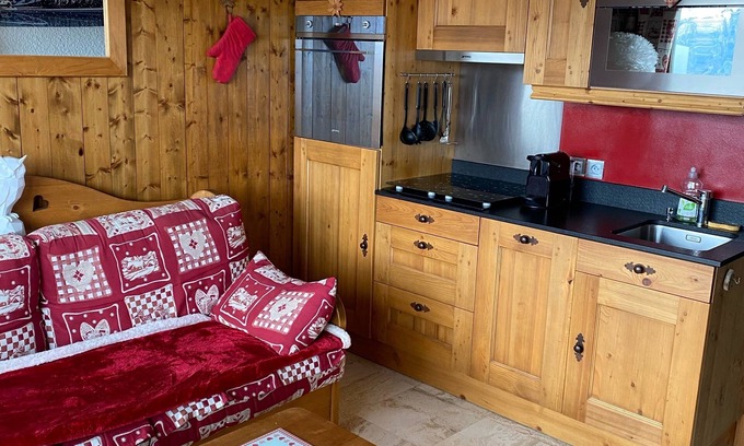 Combloux Apartment | Superb 4-person studio at the foot of the ESF slopes