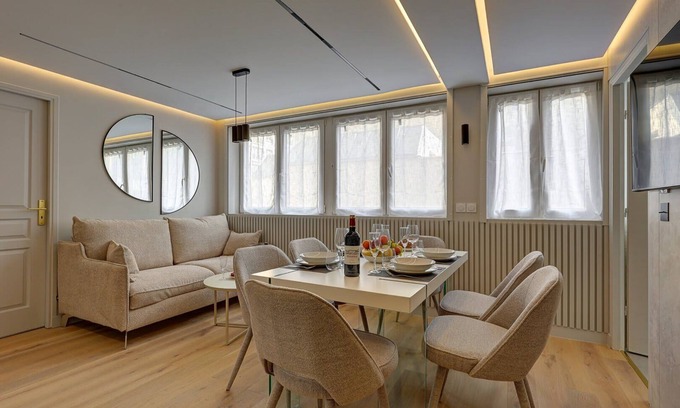 Necker Apartment | Superb AC Apartment Champs de Mars Eiffel Tower