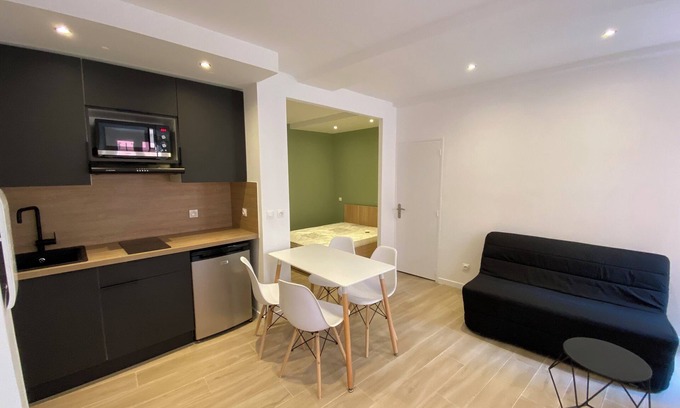 Quartier du Port Apartment | Superb studio with sleeping area! Old Nice!