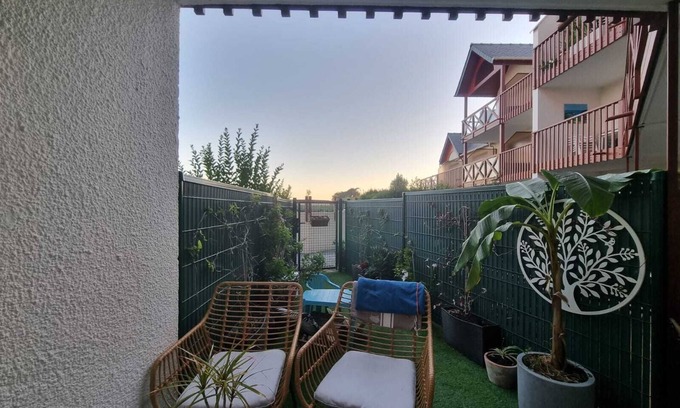 Presqu'ile de Guerande Atlantique Apartment | Superb T3 R.D.Jardin La Baule Heated swimming pool
