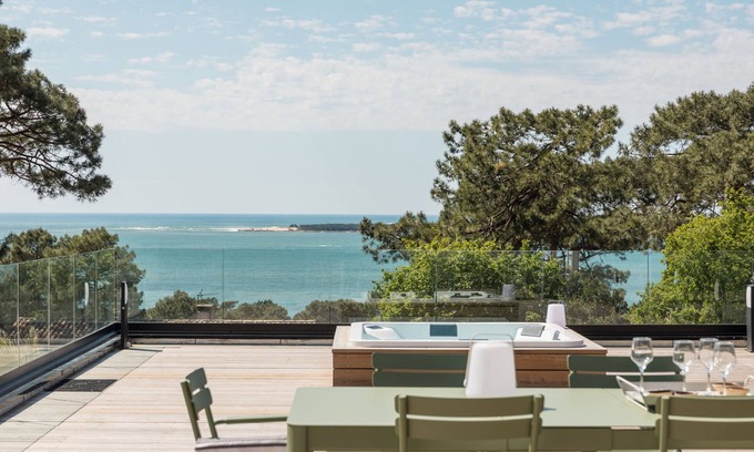 Pyla-sur-Mer Villa | Superb views - Fun as far as the eye can see